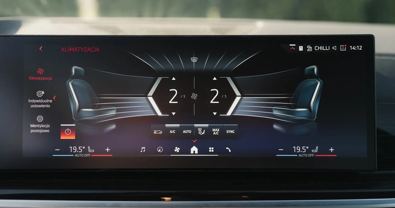 BMW X5 cena 369999 przebieg: 9682, rok produkcji 2023 z Radzymin małe 781